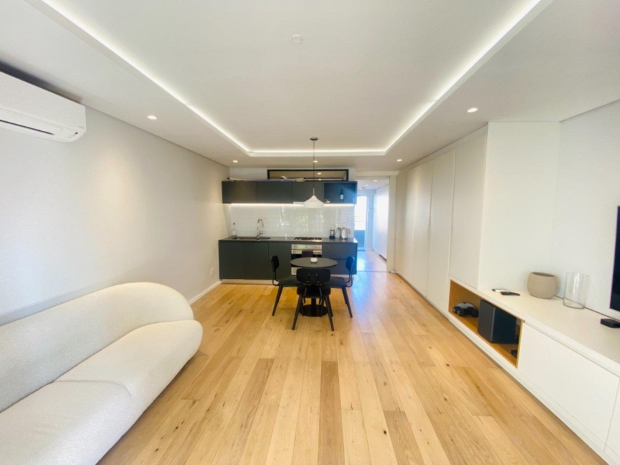 To Let 1 Bedroom Property for Rent in Sea Point Western Cape